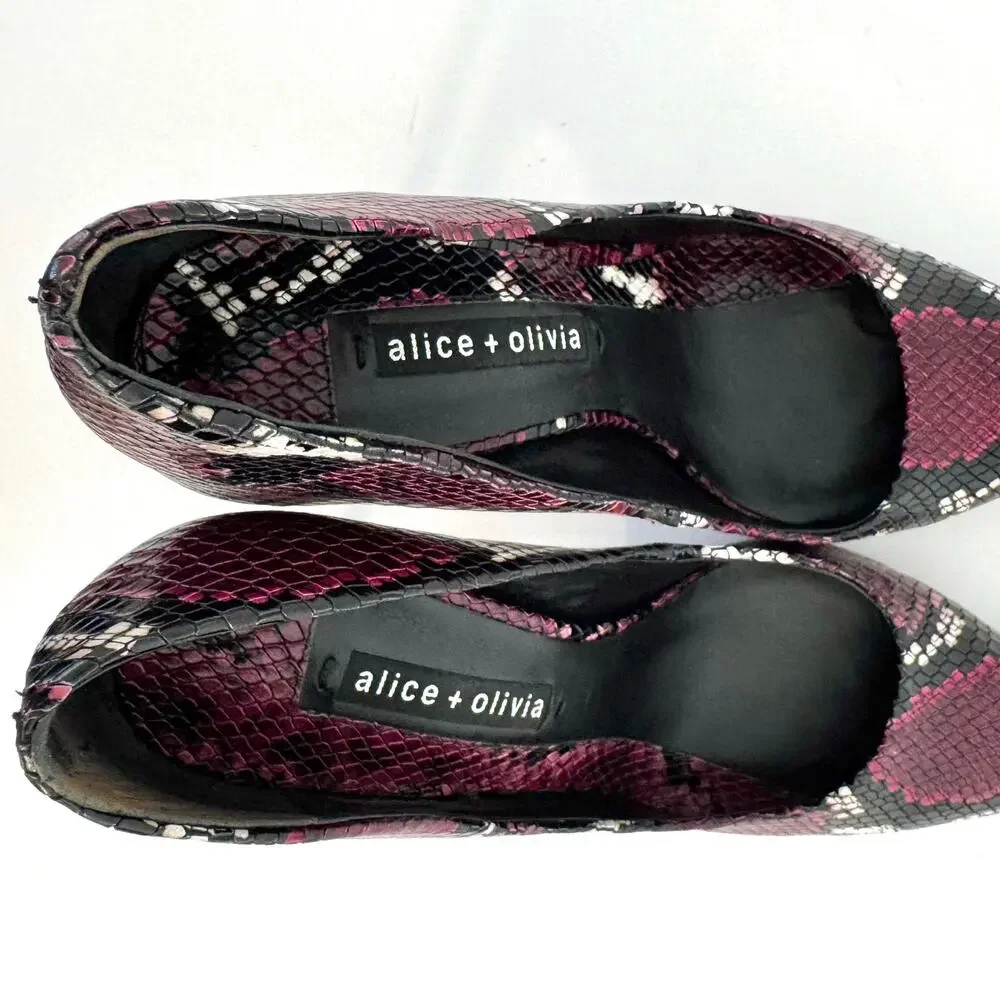 Alice + Olivia Creda Snakeskin Heel Pumps Shoes Burgundy | 8.5